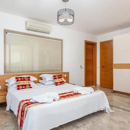 Ruby, Kalkan, 度假居 *